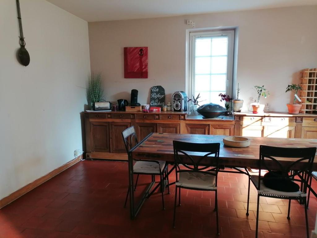 Chambres D'Hotes - Un Refuge A Cachen المظهر الخارجي الصورة